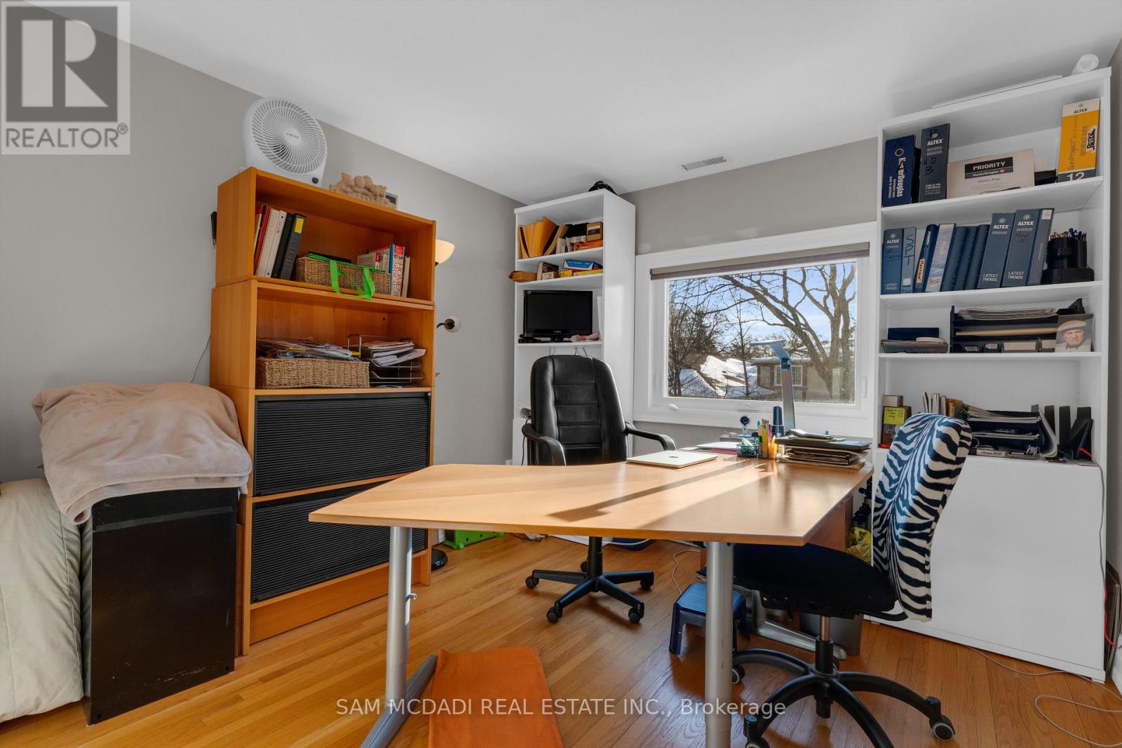 3620 Ponytrail Drive, Mississauga (Applewood), Ontario  L4X 1W4 - Photo 24 - W12704068