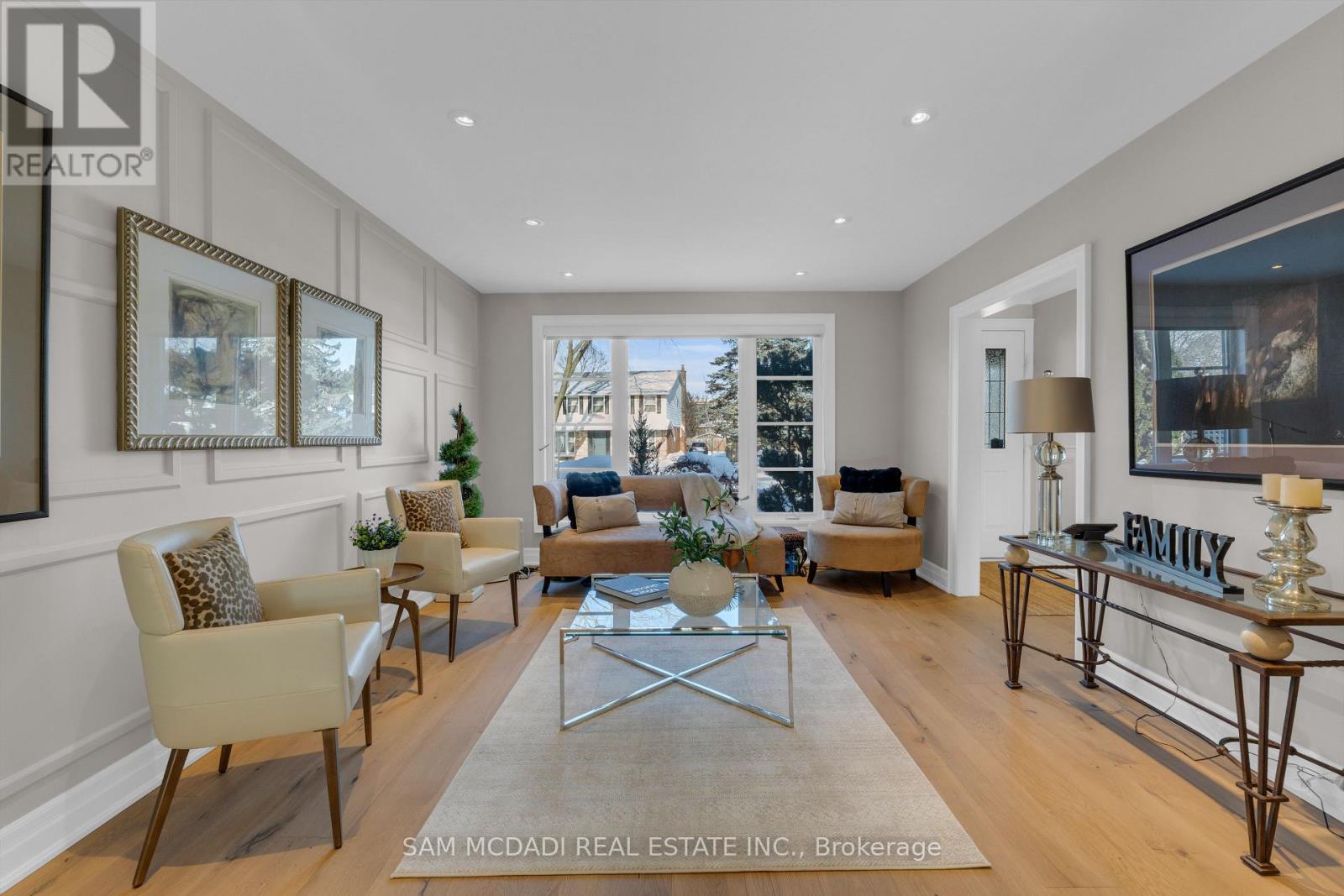 3620 Ponytrail Drive, Mississauga (Applewood), Ontario  L4X 1W4 - Photo 6 - W12704068