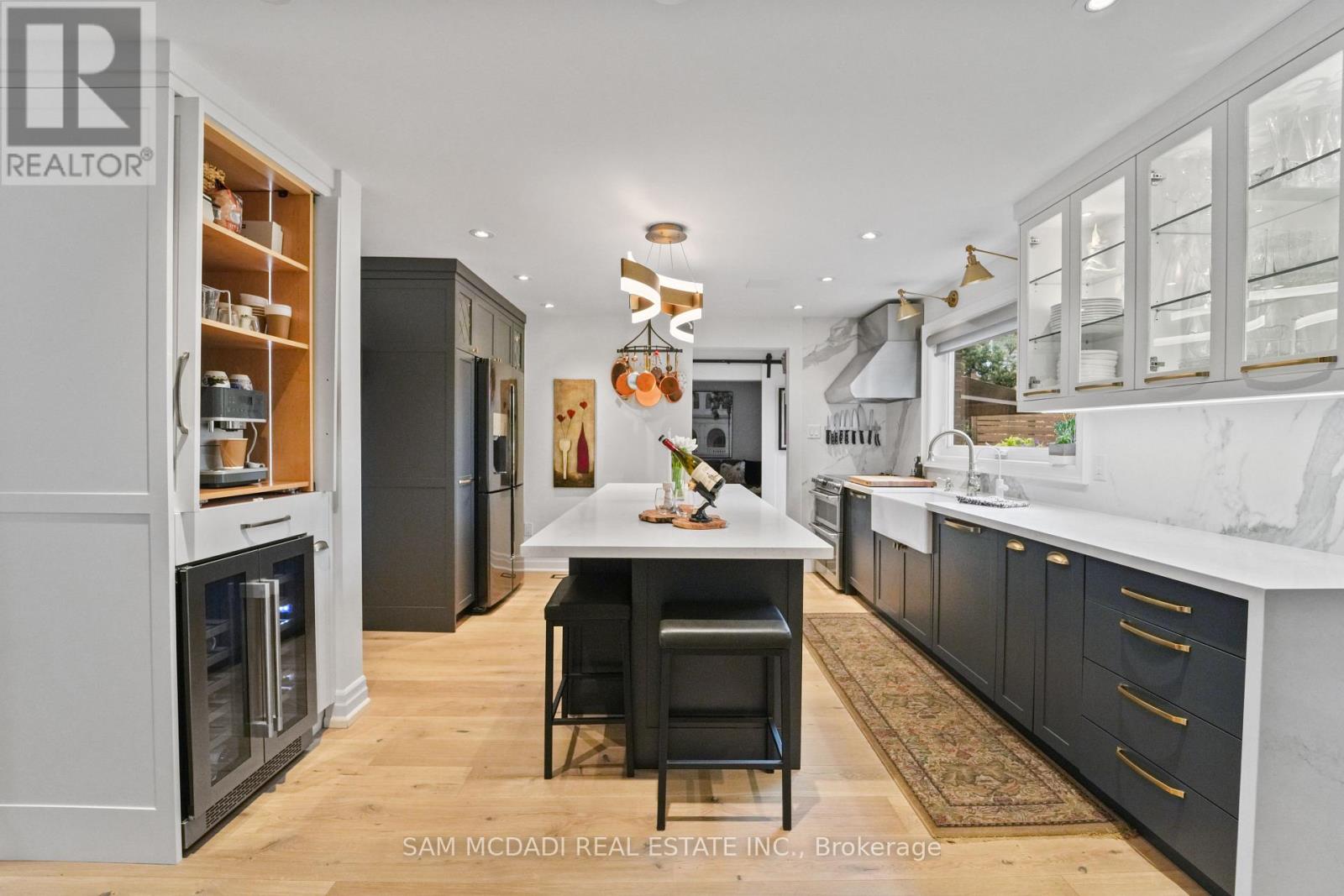 3620 Ponytrail Drive, Mississauga (Applewood), Ontario  L4X 1W4 - Photo 9 - W12704068