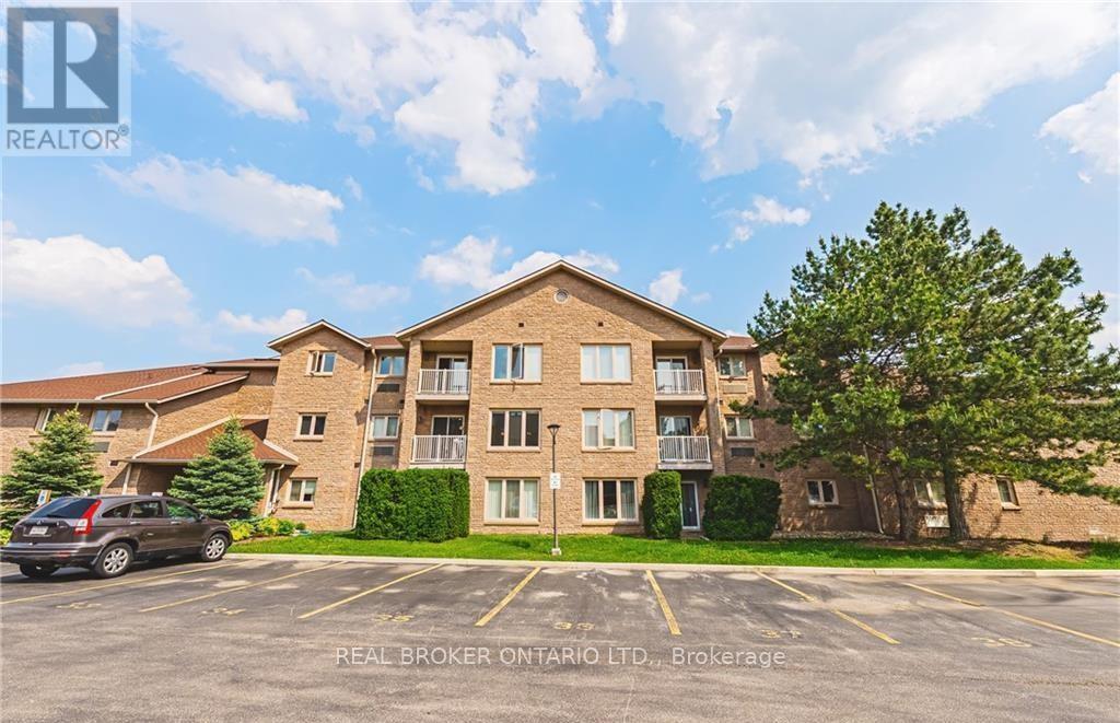 30 - 3050 PINEMEADOW DRIVE, Burlington, Ontario