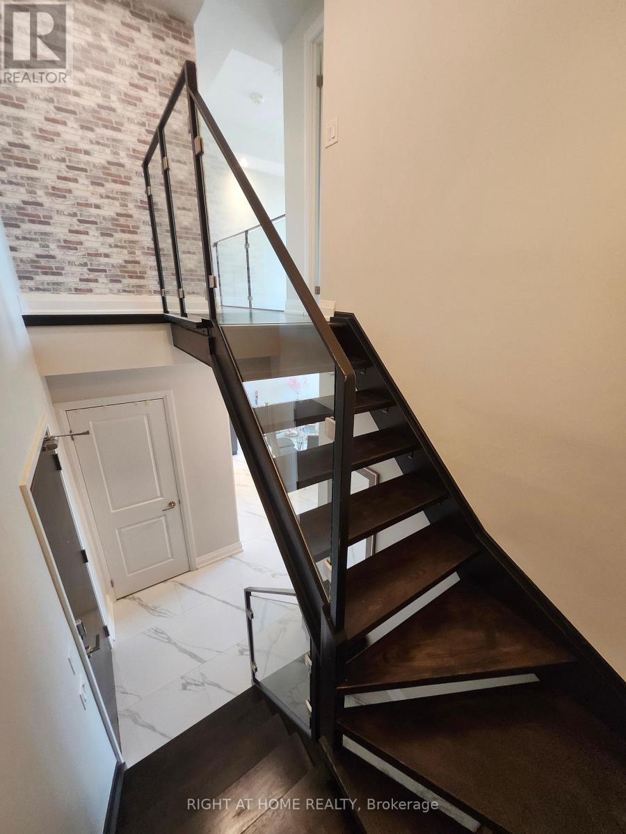 109 - 65 Yorkland Boulevard, Brampton, Ontario  L6P 4M5 - Photo 19 - W12704088