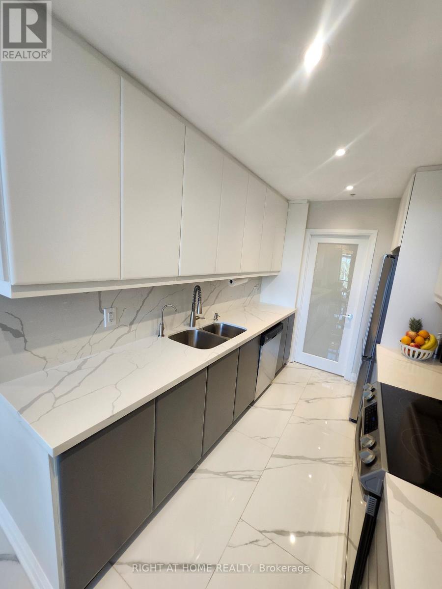 109 - 65 Yorkland Boulevard, Brampton, Ontario  L6P 4M5 - Photo 30 - W12704088