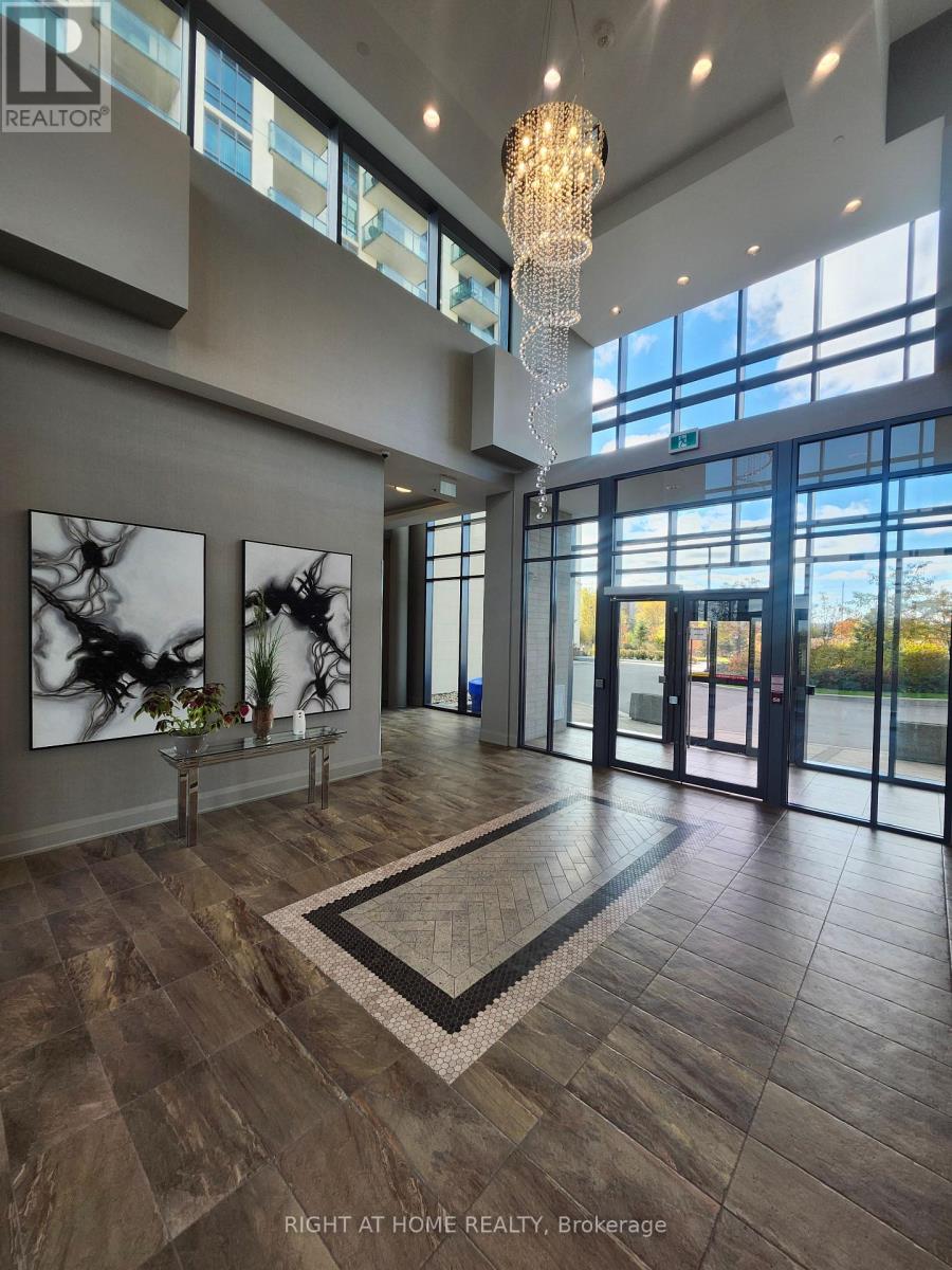 109 - 65 Yorkland Boulevard, Brampton, Ontario  L6P 4M5 - Photo 4 - W12704088