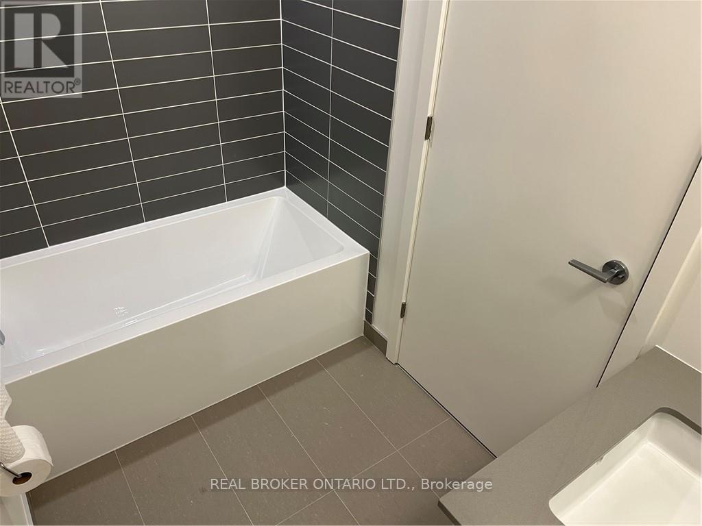 510 - 3079 Trafalgar Road, Oakville, Ontario  L6H 7B9 - Photo 15 - W12704092