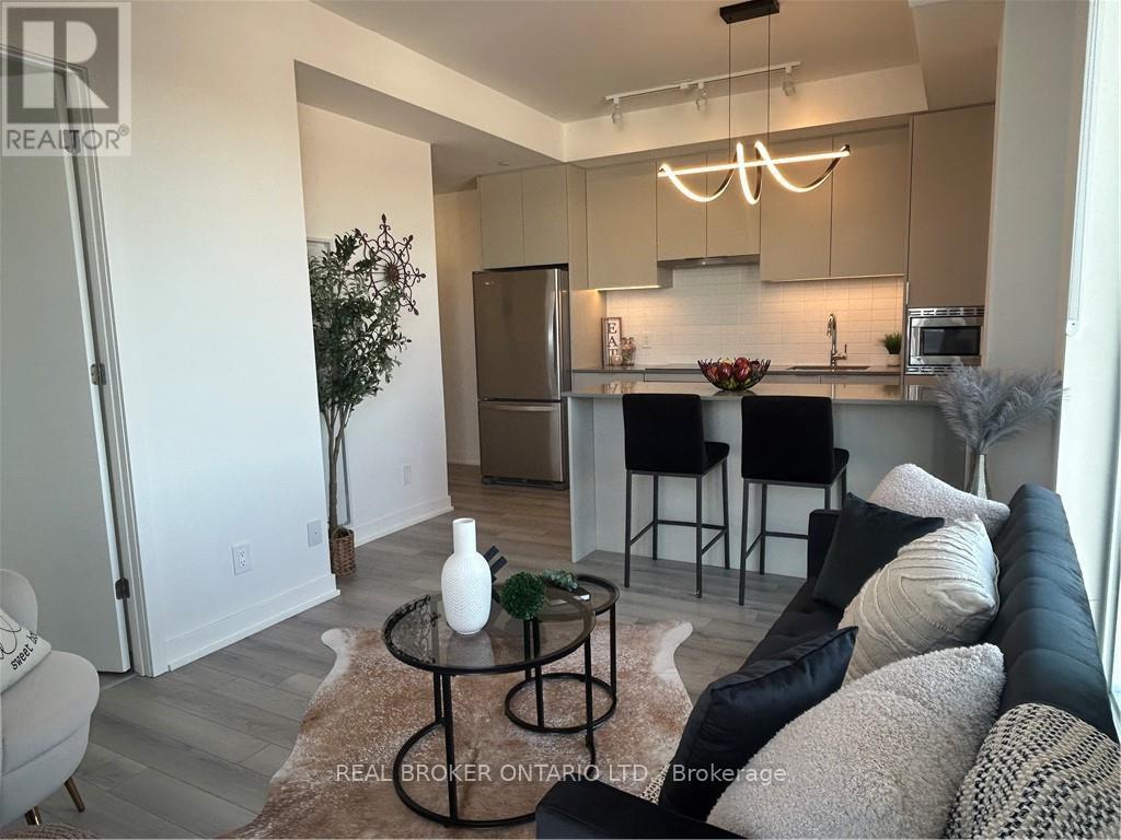 510 - 3079 Trafalgar Road, Oakville, Ontario  L6H 7B9 - Photo 4 - W12704092