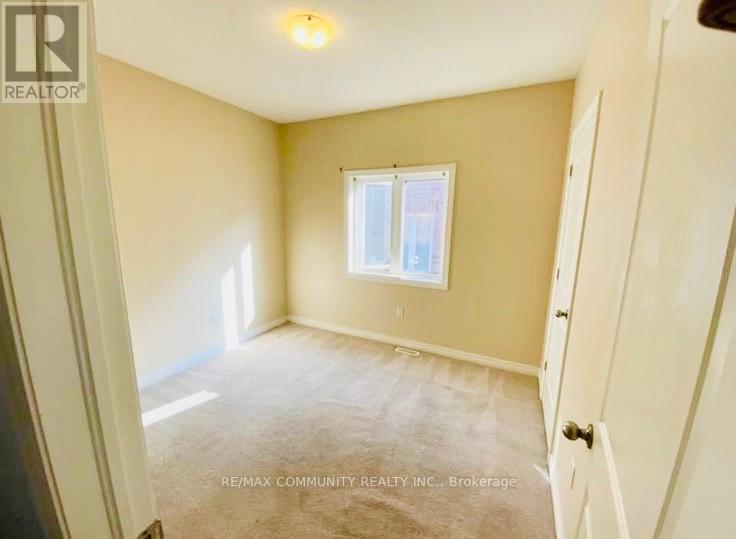 4 Zenida Road, Brampton, Ontario  L7A 0C4 - Photo 12 - W12704098