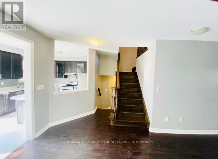 4 Zenida Road, Brampton, Ontario  L7A 0C4 - Photo 7 - W12704098