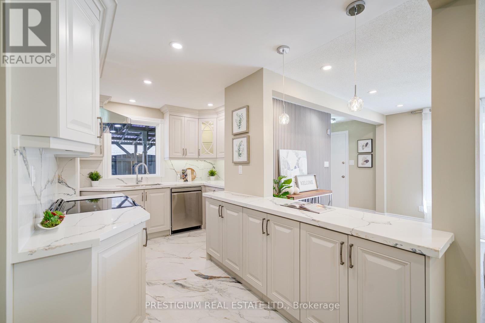 6 Willis Drive, Brampton, Ontario  L6W 1A9 - Photo 20 - W12704120