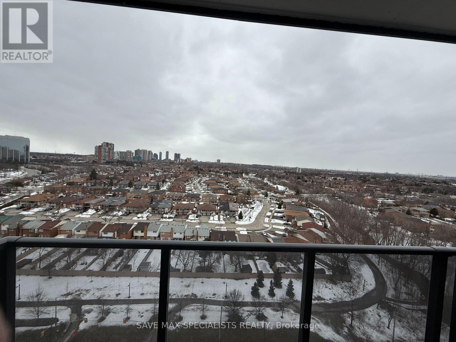 1405 - 204 Burnhamthorpe Road E, Mississauga, Ontario  L5A 0B3 - Photo 11 - W12704126