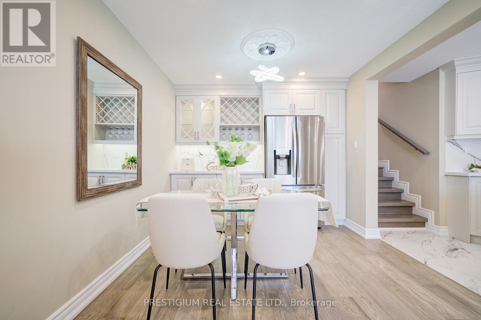 Upper Level - 6 Willis Drive, Brampton, Ontario  L6W 1A9 - Photo 14 - W12704138