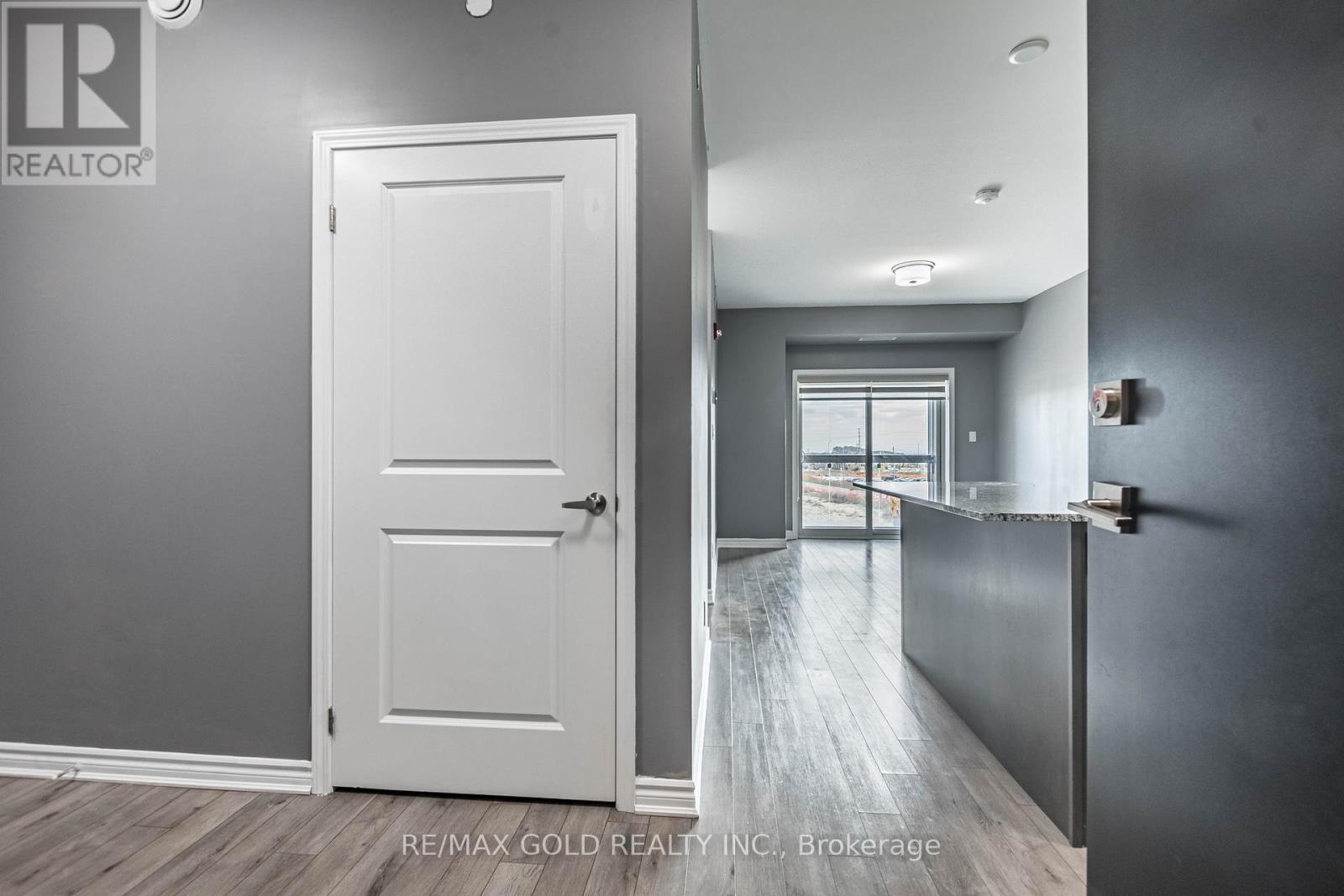 315 - 200 Lagerfeld Drive, Brampton, Ontario  L7A 5G5 - Photo 2 - W12704152