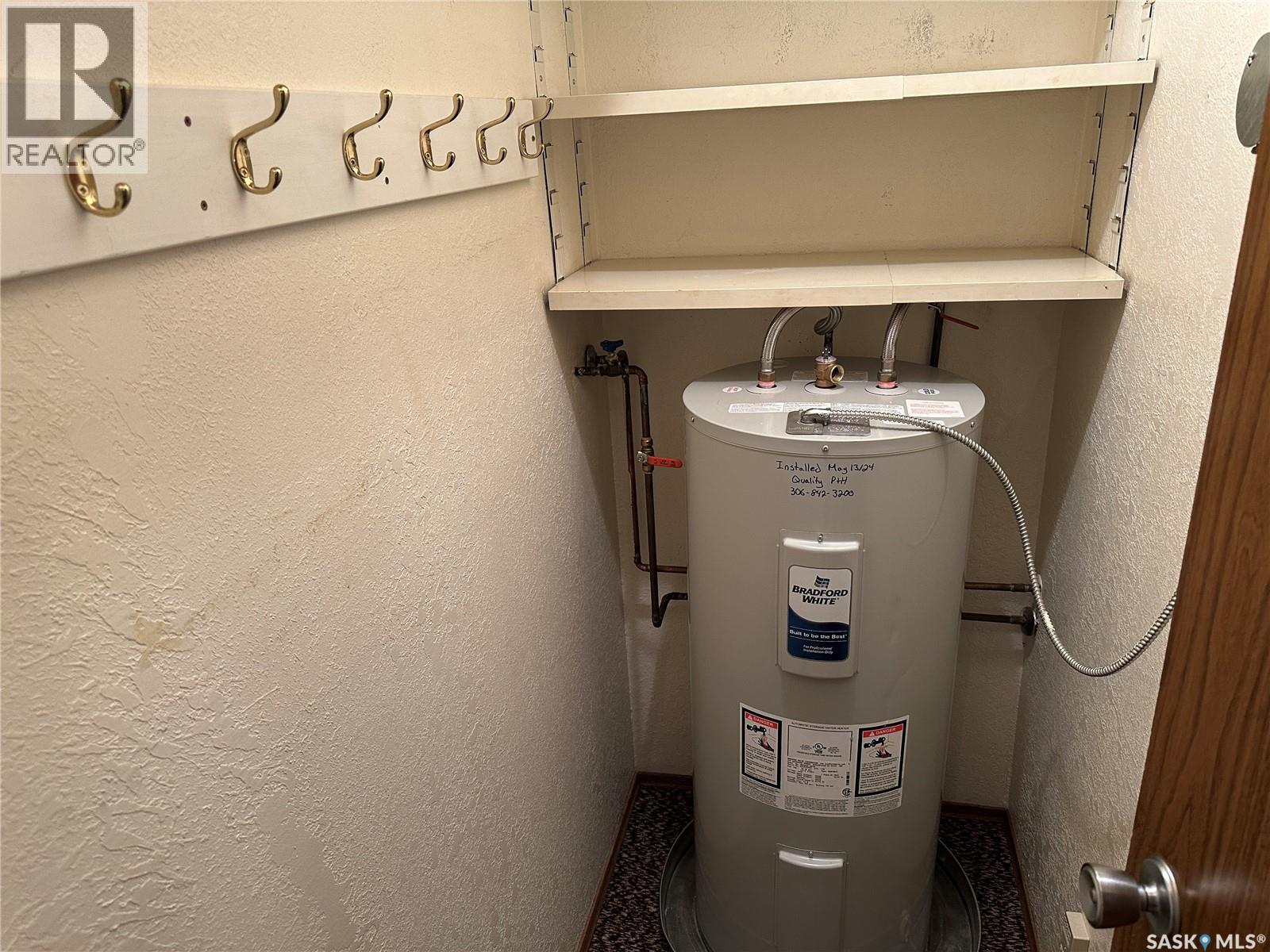 11 228 3rd Street, Weyburn, Saskatchewan  S4H 0W6 - Photo 16 - SK026918