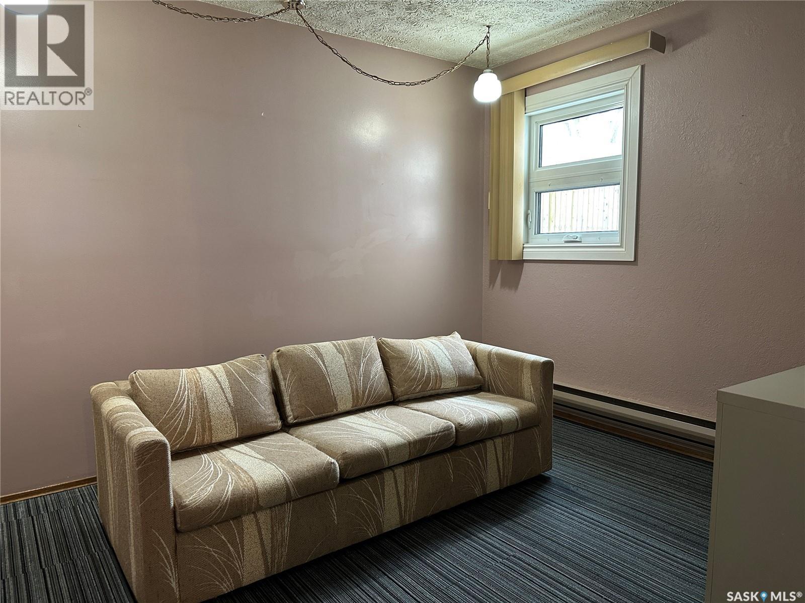 11 228 3rd Street, Weyburn, Saskatchewan  S4H 0W6 - Photo 22 - SK026918