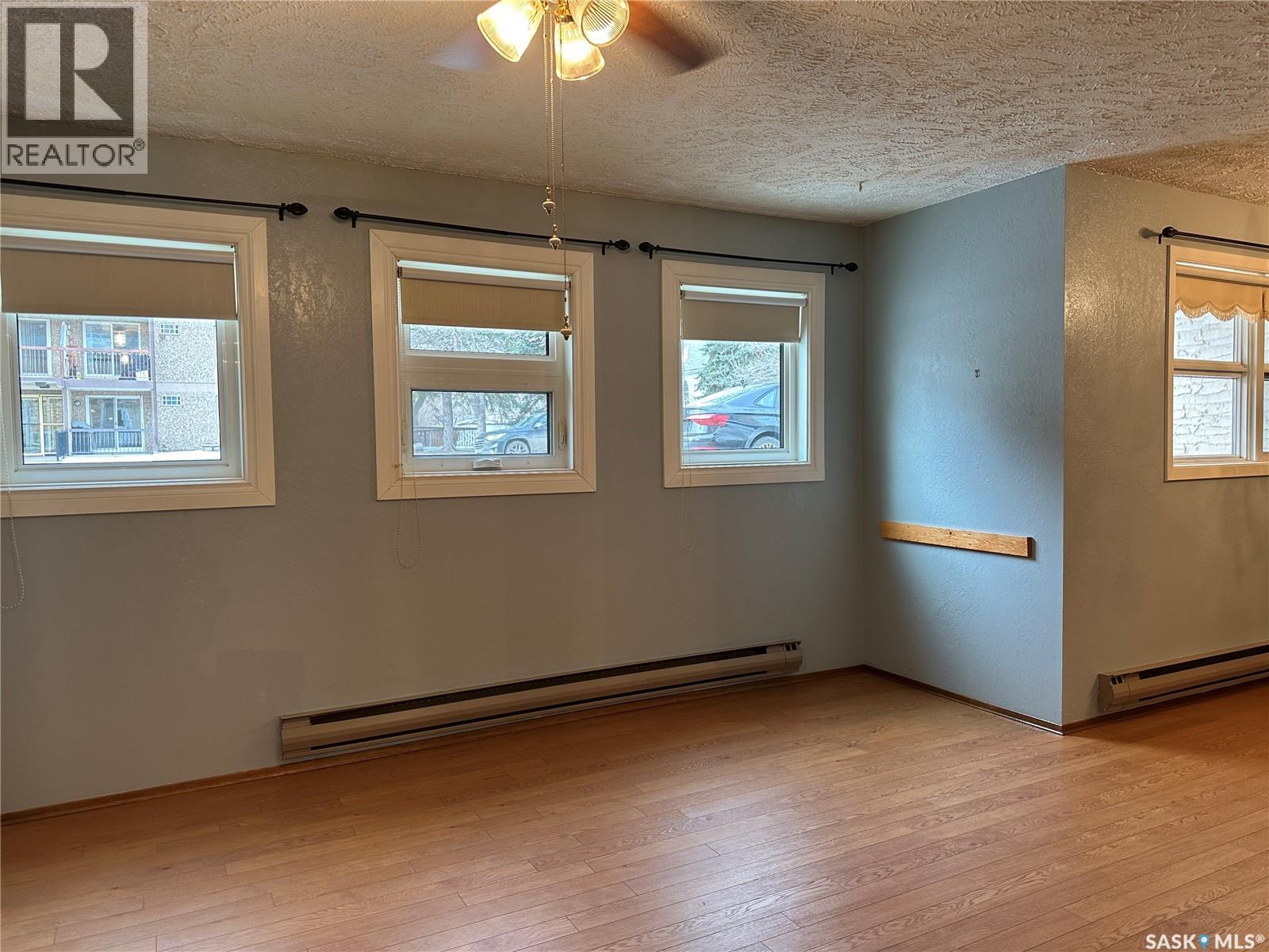 11 228 3rd Street, Weyburn, Saskatchewan  S4H 0W6 - Photo 9 - SK026918