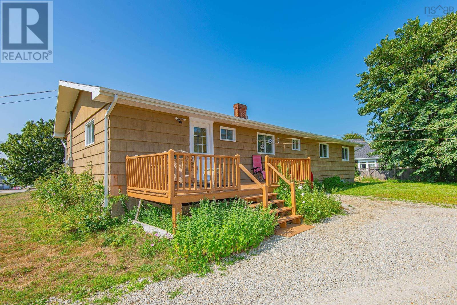 8402 Highway 1, Meteghan, Nova Scotia  B0W 2J0 - Photo 4 - 202528473
