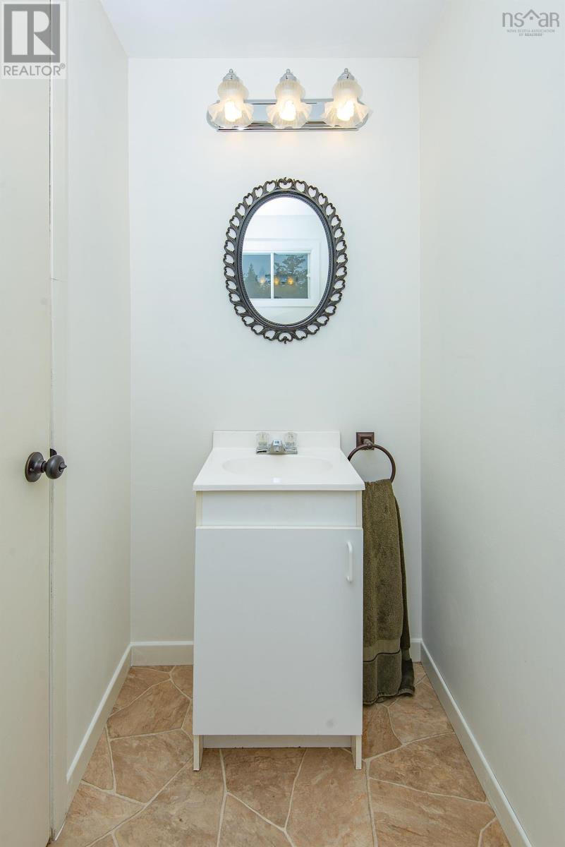 8402 Highway 1, Meteghan, Nova Scotia  B0W 2J0 - Photo 30 - 202528473