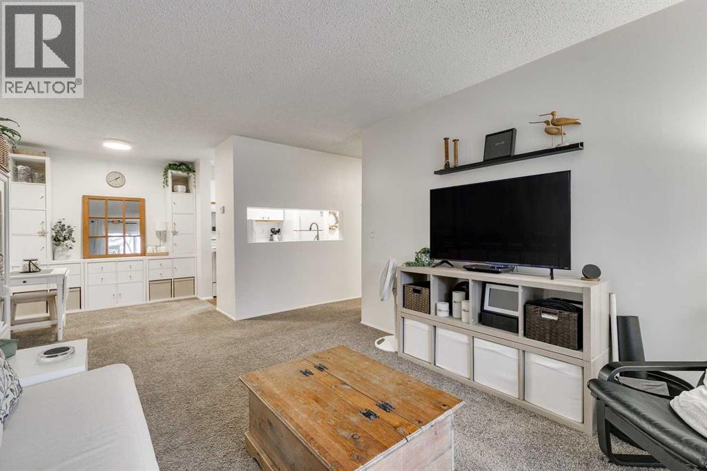 112, 20 Dover Point Se, Calgary, Alberta  T2B 3K3 - Photo 2 - A2274418