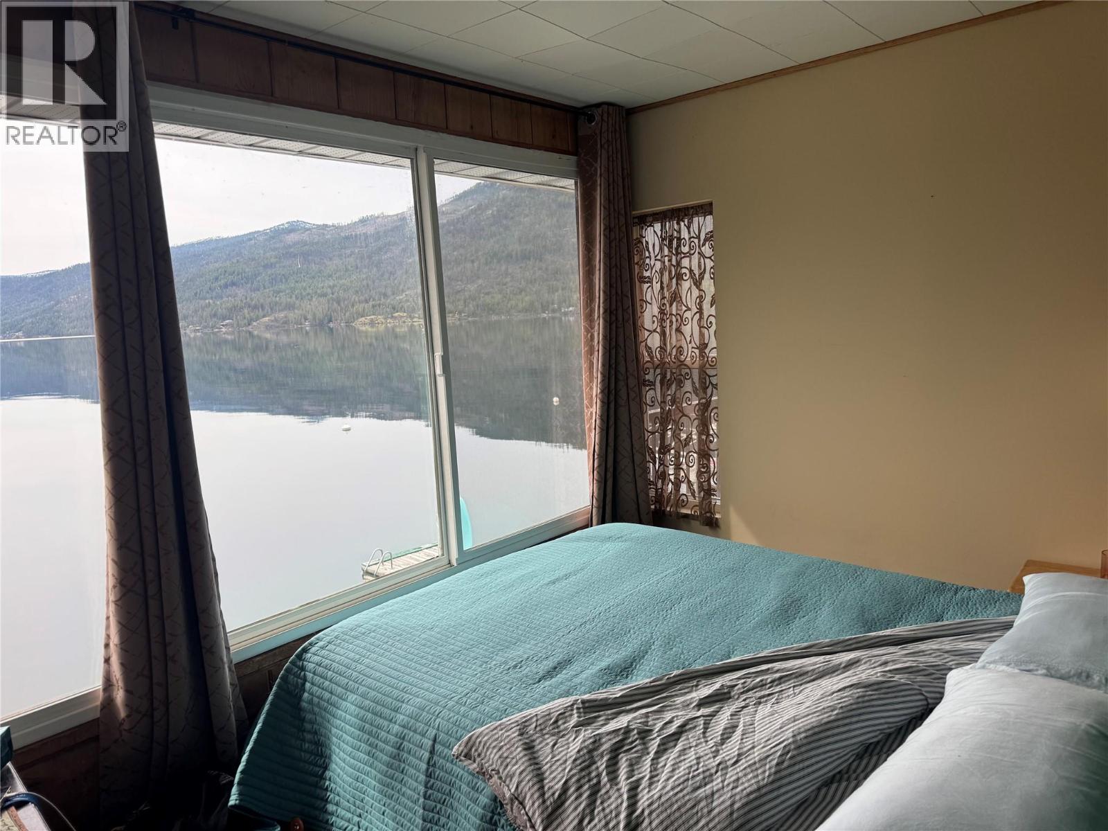 125 Brown Road, Christina Lake, British Columbia  V0H 1E1 - Photo 13 - 10372770