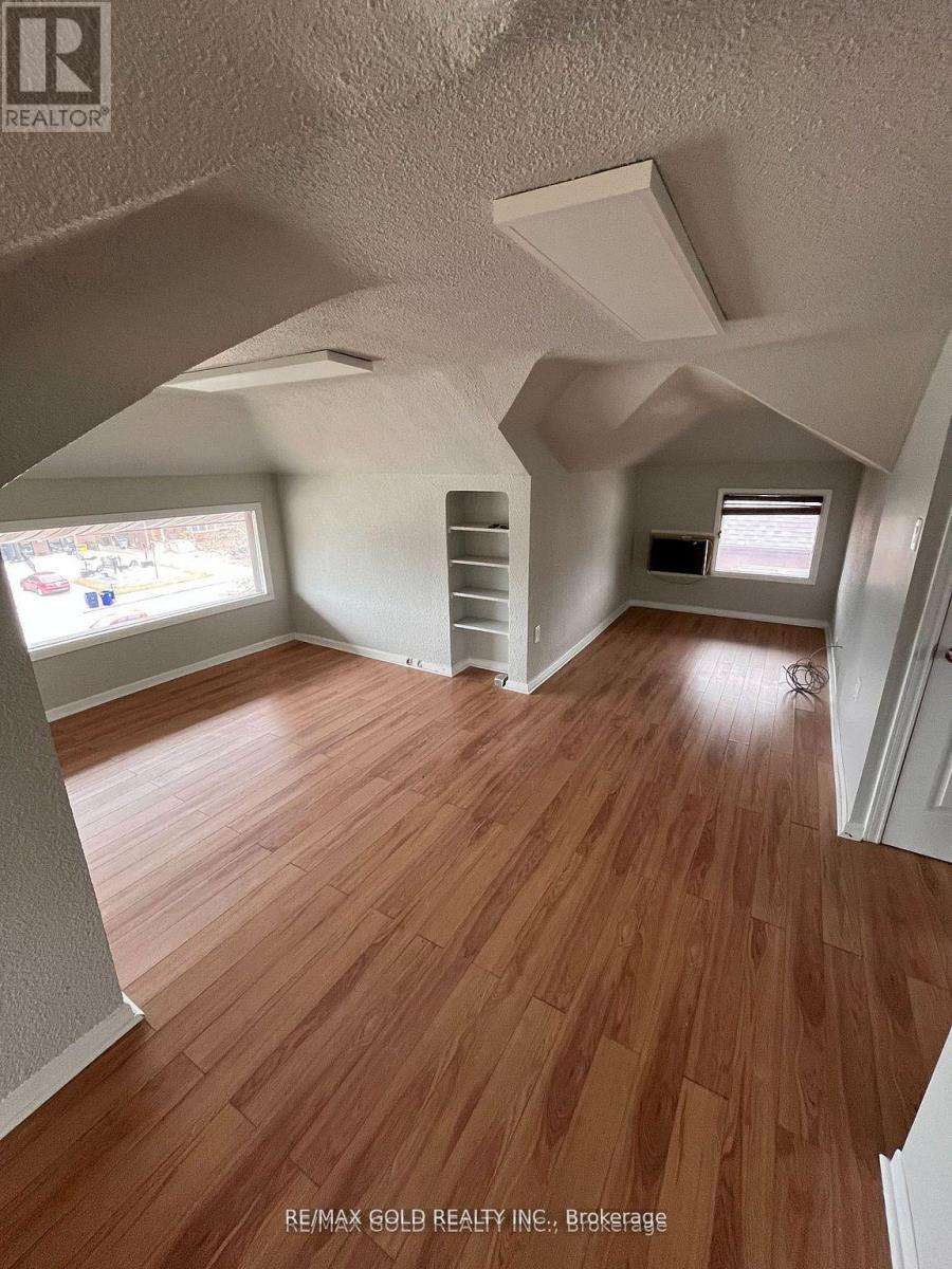 1575 Ouellette Avenue N, Windsor, Ontario  N8X 1K5 - Photo 21 - X12704080