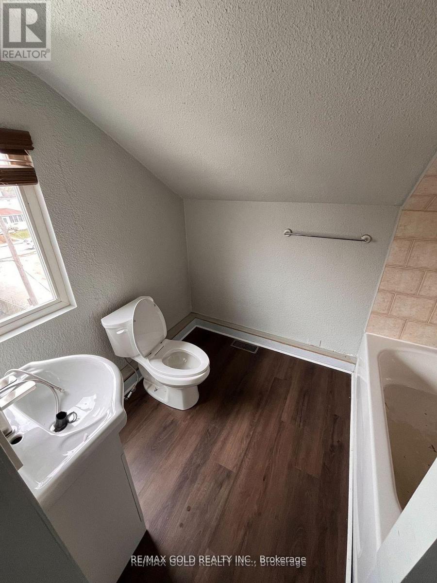 1575 Ouellette Avenue N, Windsor, Ontario  N8X 1K5 - Photo 22 - X12704080