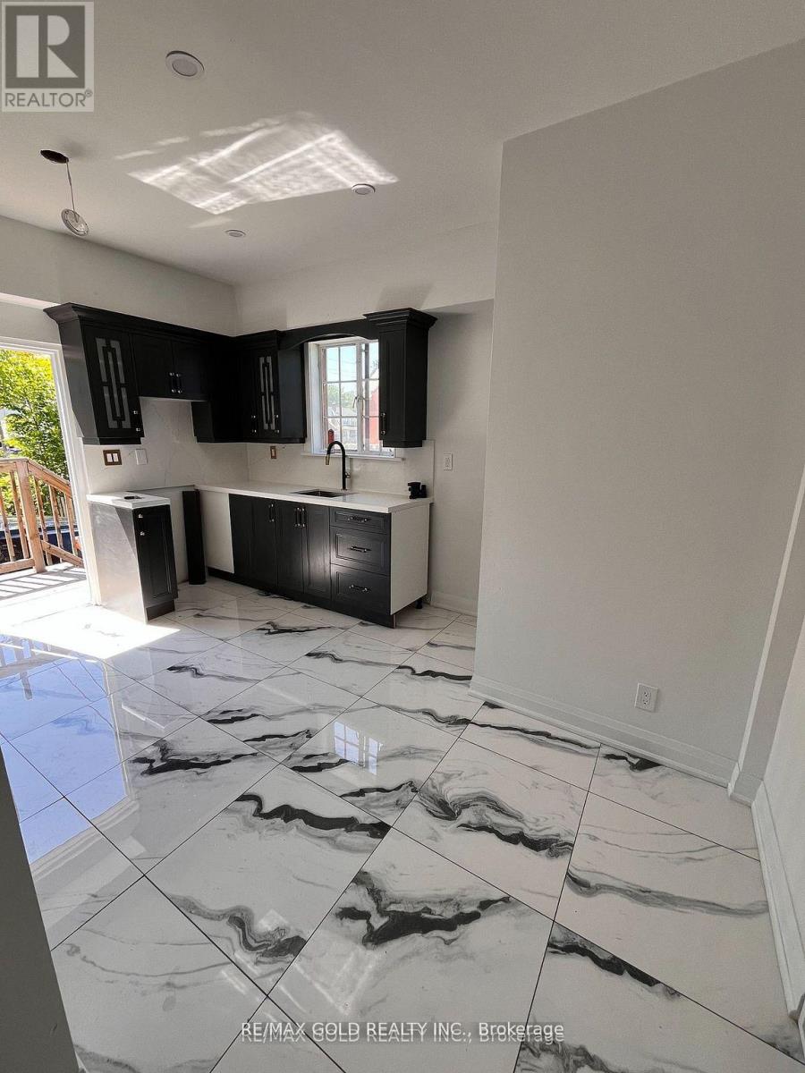 1575 Ouellette Avenue N, Windsor, Ontario  N8X 1K5 - Photo 27 - X12704080