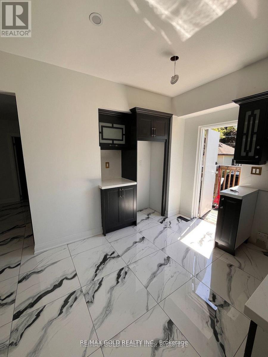 1575 Ouellette Avenue N, Windsor, Ontario  N8X 1K5 - Photo 28 - X12704080