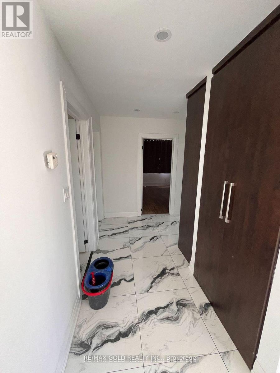 1575 Ouellette Avenue N, Windsor, Ontario  N8X 1K5 - Photo 29 - X12704080