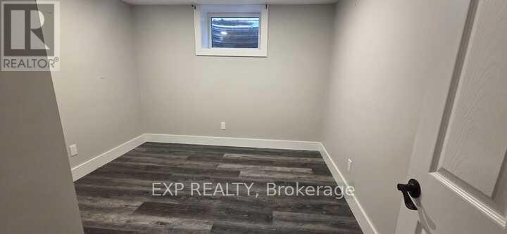 B - 96 Geneva Crescent, Kitchener, Ontario  N2E 1M9 - Photo 10 - X12704156