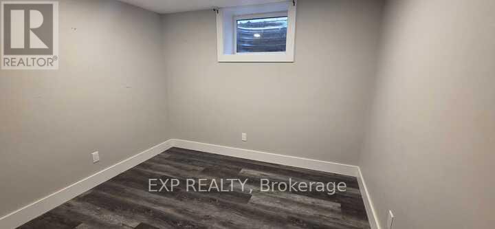 B - 96 Geneva Crescent, Kitchener, Ontario  N2E 1M9 - Photo 11 - X12704156