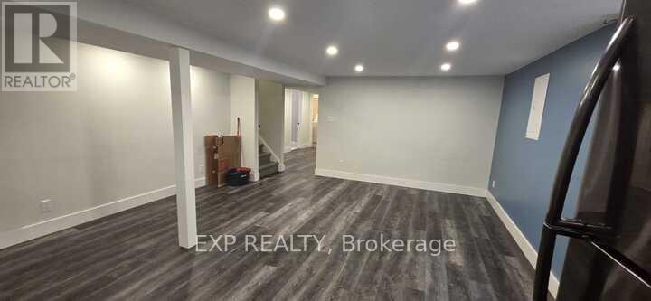 B - 96 Geneva Crescent, Kitchener, Ontario  N2E 1M9 - Photo 7 - X12704156