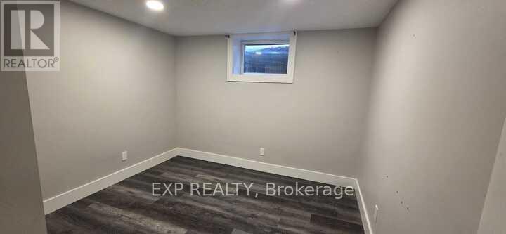 B - 96 Geneva Crescent, Kitchener, Ontario  N2E 1M9 - Photo 9 - X12704156