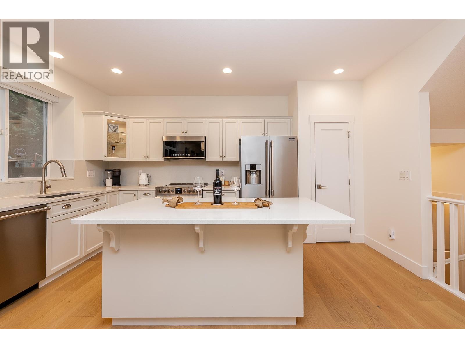 39 Holly Drive, Port Moody, British Columbia  V3H 5M4 - Photo 11 - R3079654