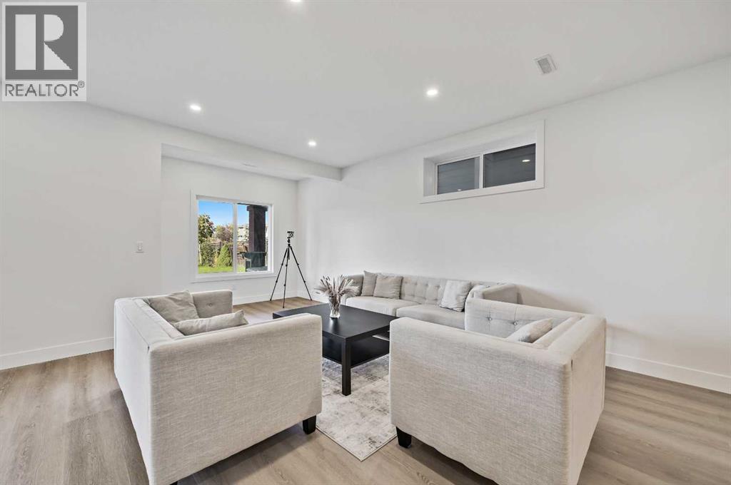 13 Cranbrook Cove Se, Calgary, Alberta  T3M 2S9 - Photo 31 - A2278583