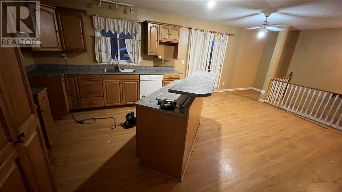 1585 Skead Road, Greater Sudbury, Ontario  P3L 1V6 - Photo 4 - 2126097