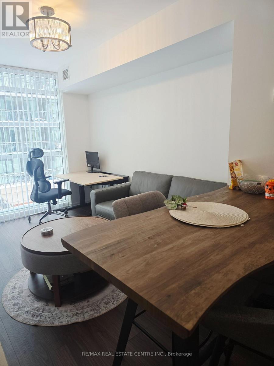 319 - 3091 Dufferin Street, Toronto, Ontario  M6A 0C4 - Photo 6 - W12701850