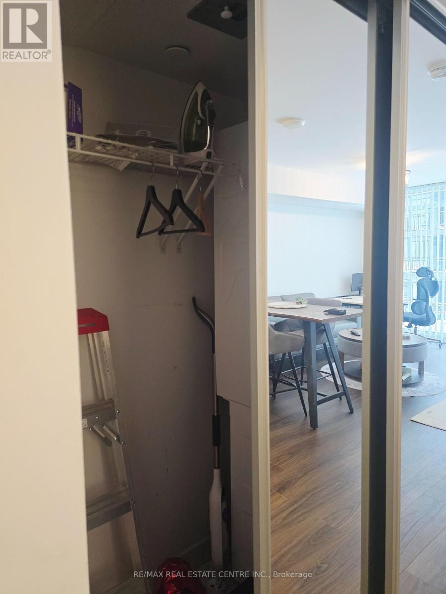 319 - 3091 Dufferin Street, Toronto, Ontario  M6A 0C4 - Photo 15 - W12701850