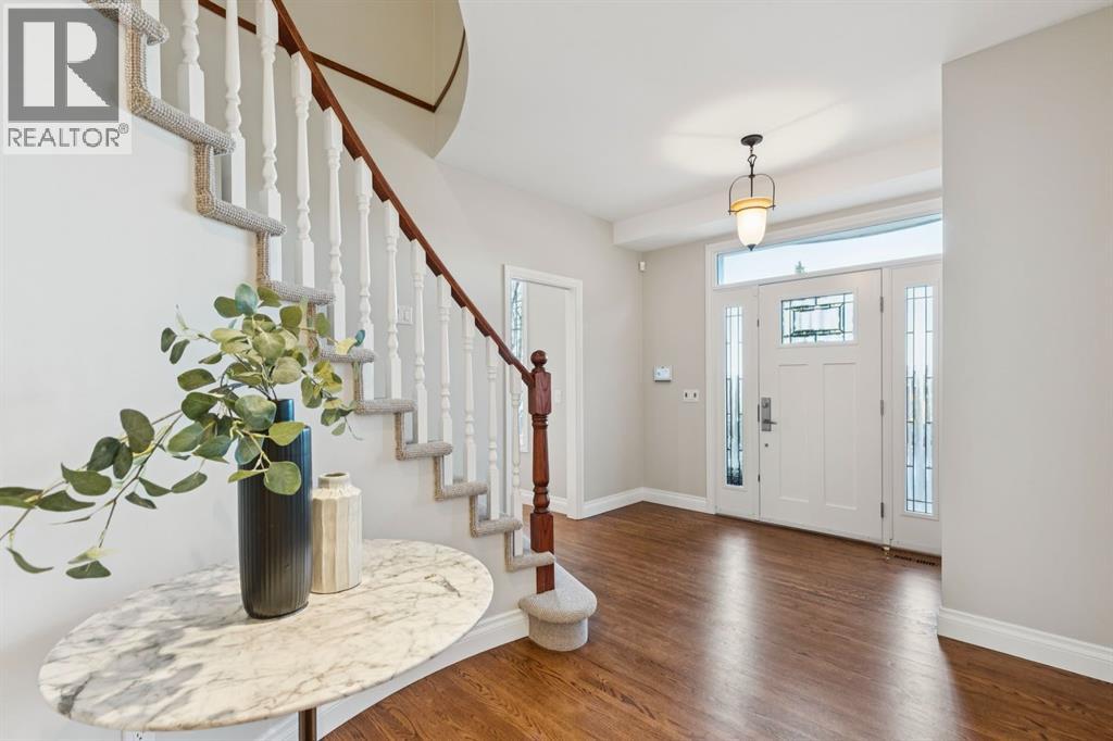 19 Signal Hill Terrace Sw, Calgary, Alberta  T3H 3K9 - Photo 3 - A2278238