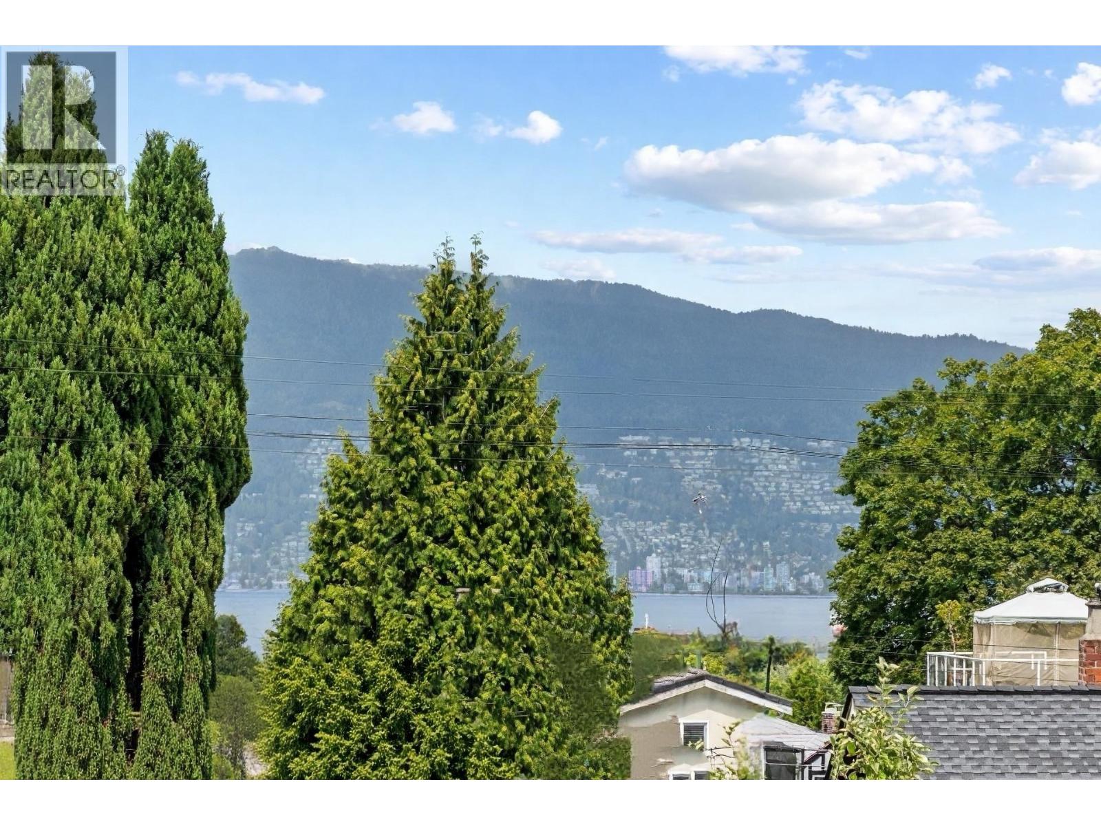 3579 W 18TH AVENUE, Vancouver, British Columbia