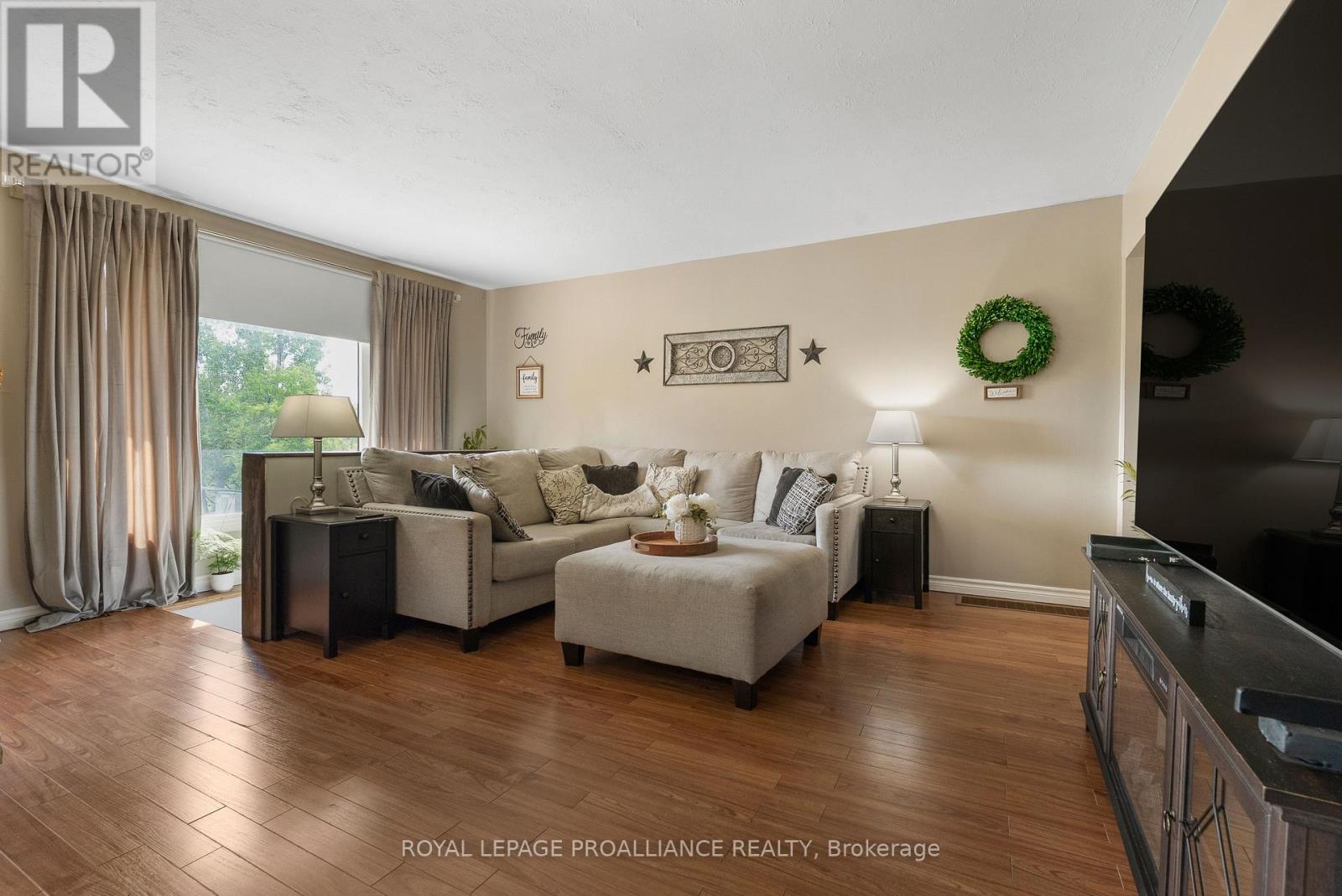 16395 Highway 2 Highway, Quinte West, Ontario  K8V 5P7 - Photo 11 - X12704248