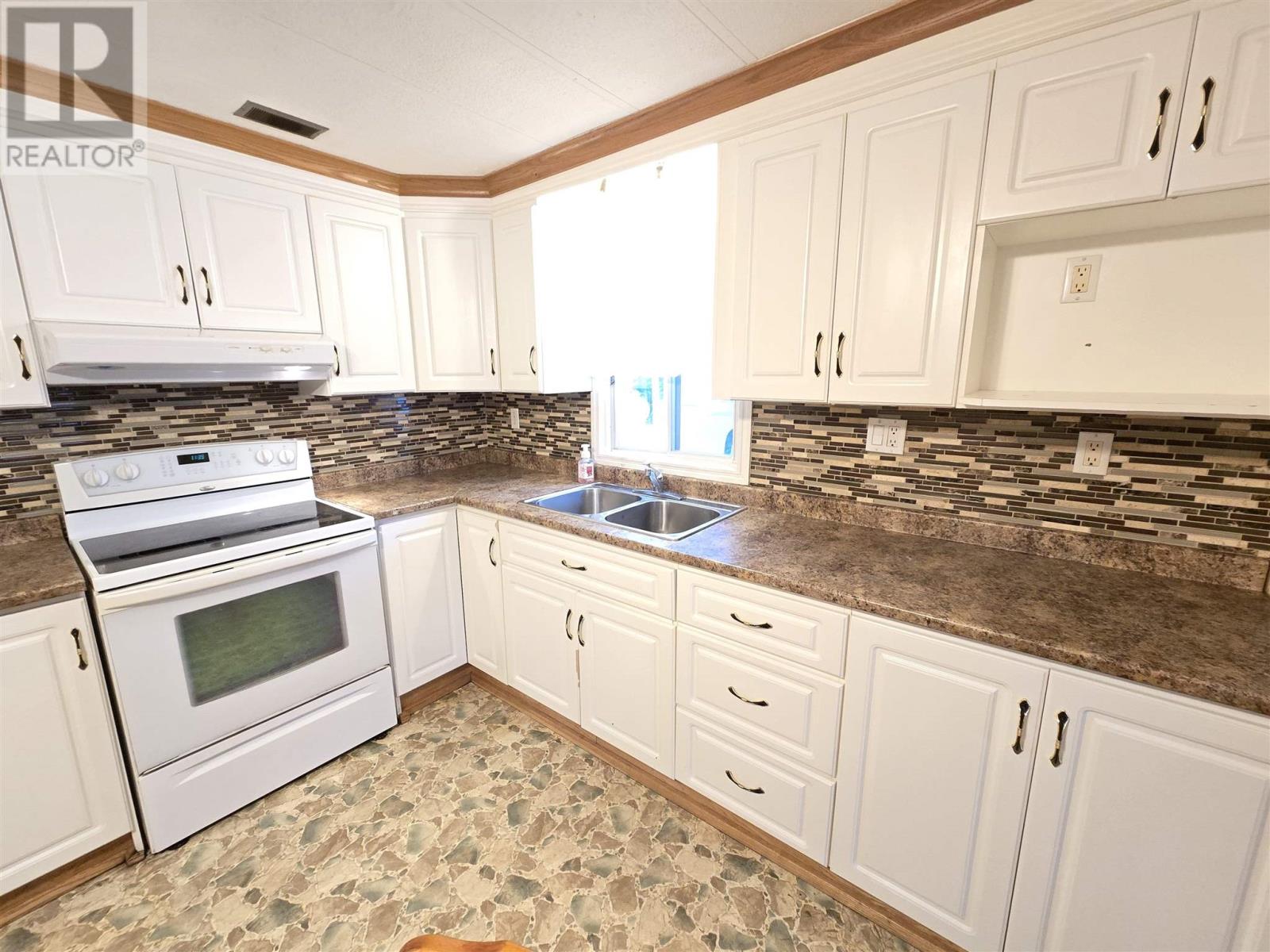 35 Chalmers Cres, Elliot Lake, Ontario  P5A 1A1 - Photo 10 - SM260122