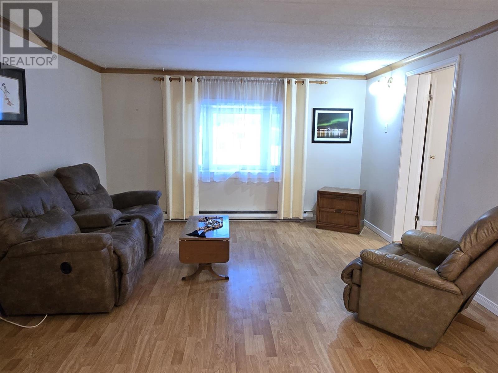 35 Chalmers Cres, Elliot Lake, Ontario  P5A 1A1 - Photo 8 - SM260122