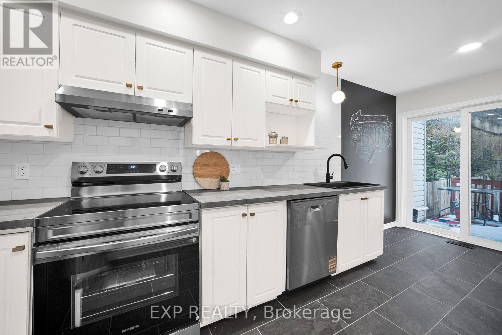 30 Drysdale Street, Ottawa, Ontario  K2K 3L3 - Photo 11 - X12704180