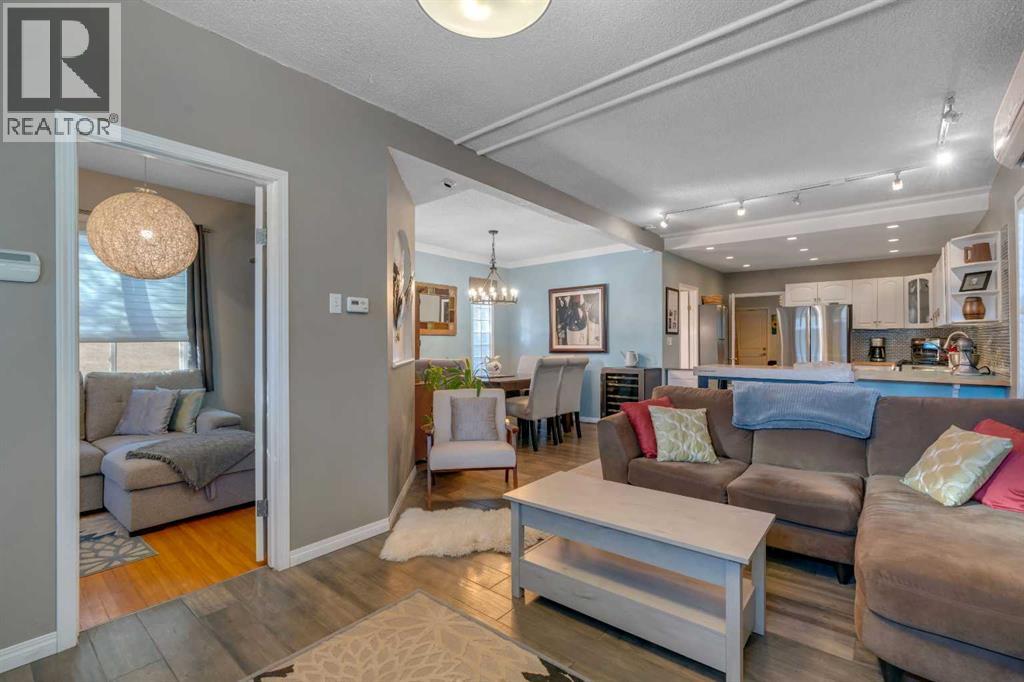 918 11 Avenue Se, Calgary, Alberta  T2G 0Z2 - Photo 4 - A2278893