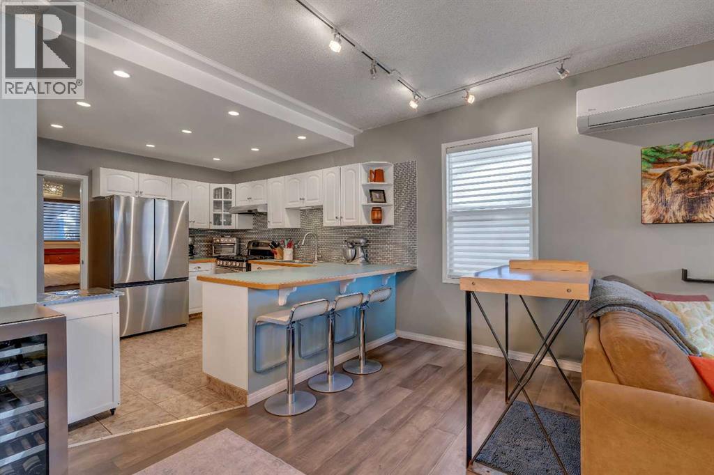 918 11 Avenue Se, Calgary, Alberta  T2G 0Z2 - Photo 8 - A2278893