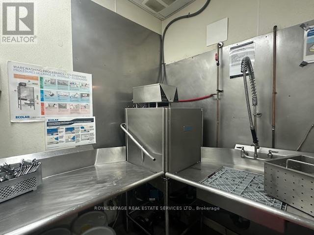 5892 Main Street, Whitchurch-Stouffville, Ontario  L4A 2S7 - Photo 19 - N12686074