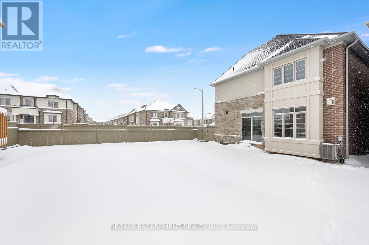 3923 Koenig Road, Burlington, Ontario  L7M 0Z8 - Photo 24 - W12696248