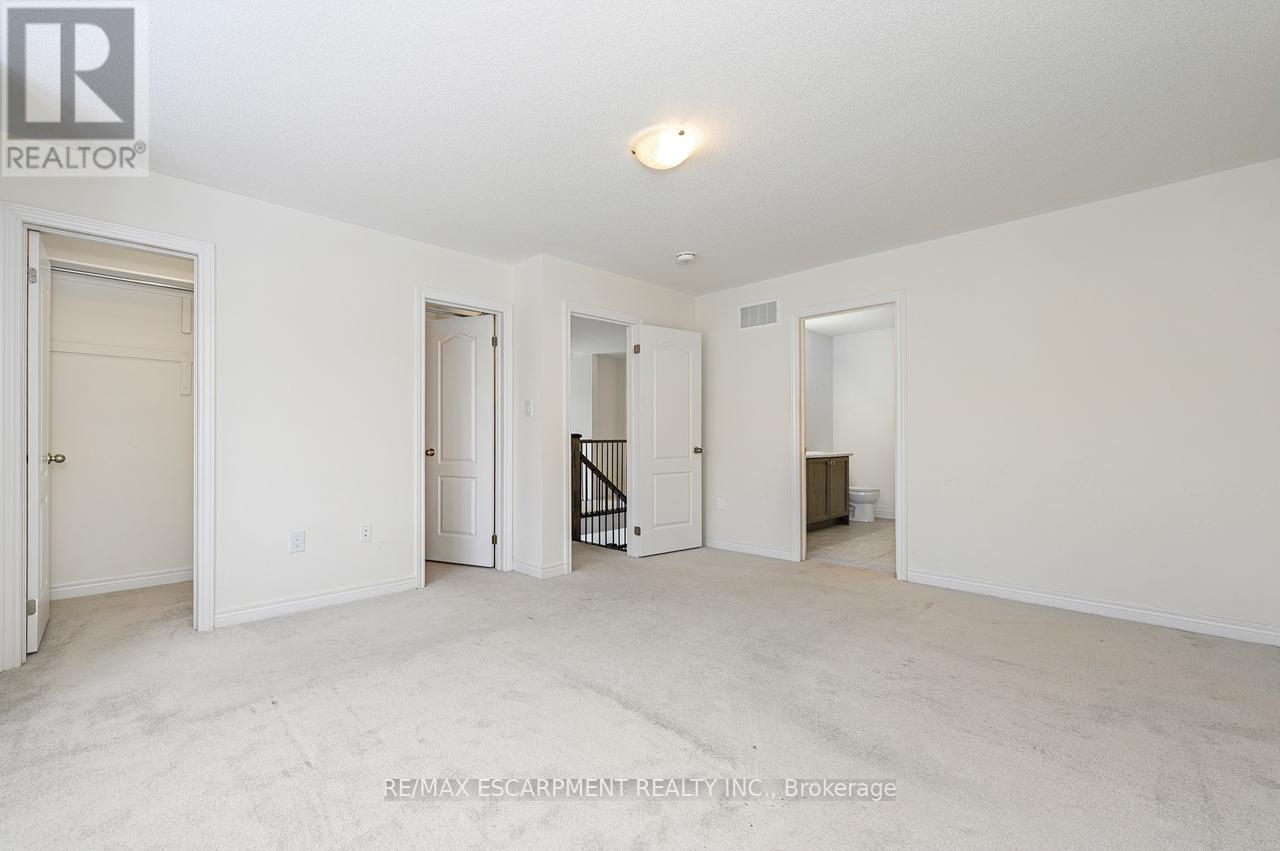 3923 Koenig Road, Burlington, Ontario  L7M 0Z8 - Photo 16 - W12696248