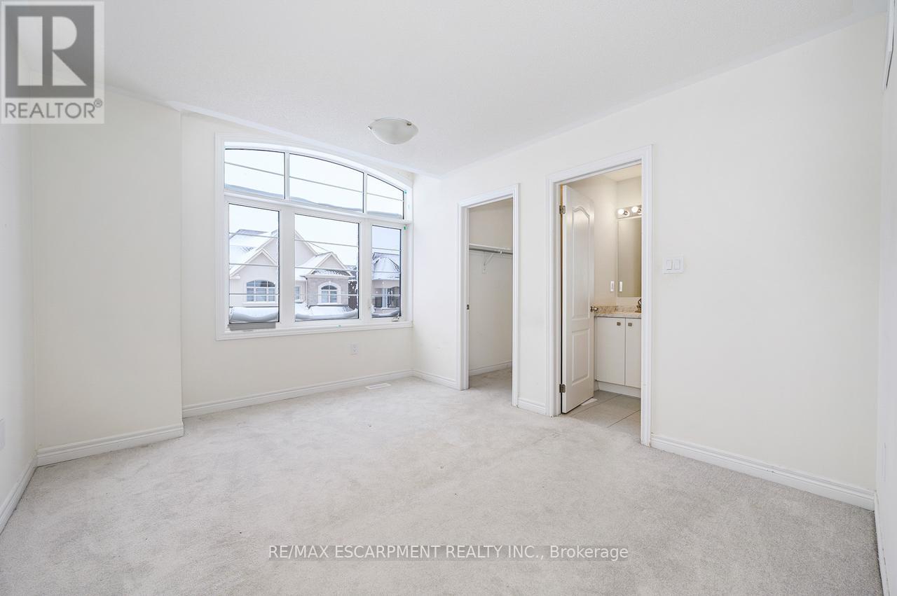 3923 Koenig Road, Burlington, Ontario  L7M 0Z8 - Photo 20 - W12696248