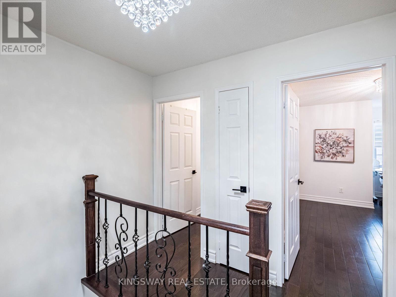 3221 Redpath Circle, Mississauga, Ontario  L5N 8R3 - Photo 22 - W12703706