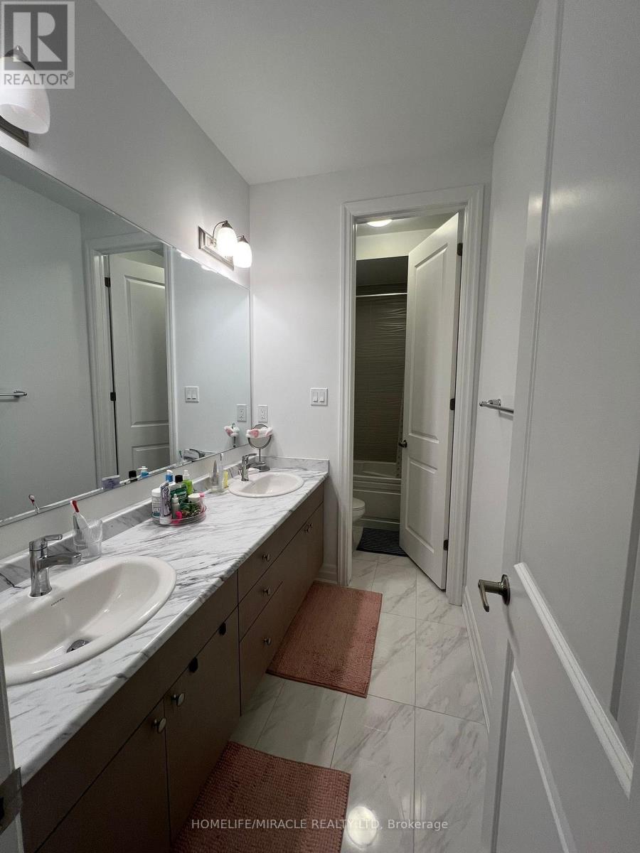 1307 Lily Crescent, Milton, Ontario  L9E 2B7 - Photo 30 - W12703514